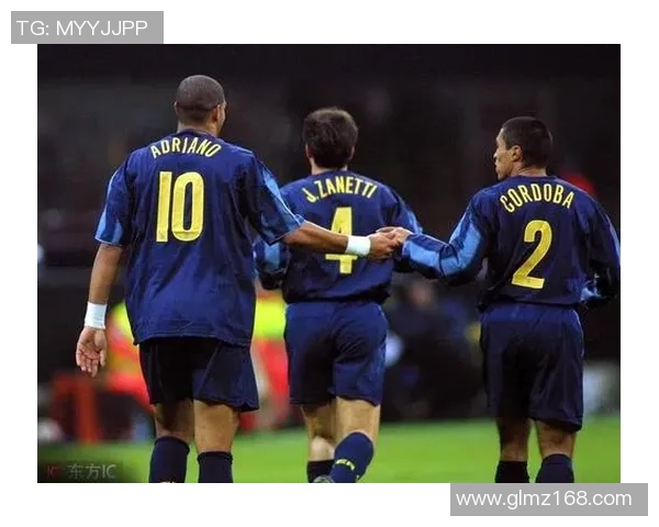 阿德足球明星的传奇故事与成就揭秘，带你了解他们的辉煌历程