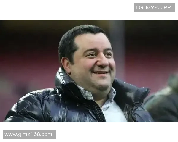 哈维西蒙斯的崛起之路：从青训天才到足球场上的新星