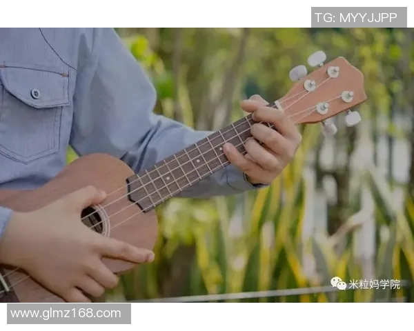 足球明星们的音乐才华大揭秘玩乐器精彩瞬间全记录 足球明星们的音乐才华大揭秘玩乐器精彩瞬间全记录